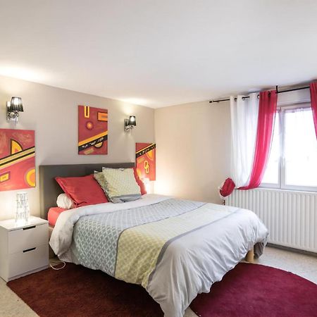 Appartement Indépendant en maison à 15 MIN de LYON Saint-Symphorien-dʼOzon Extérieur photo