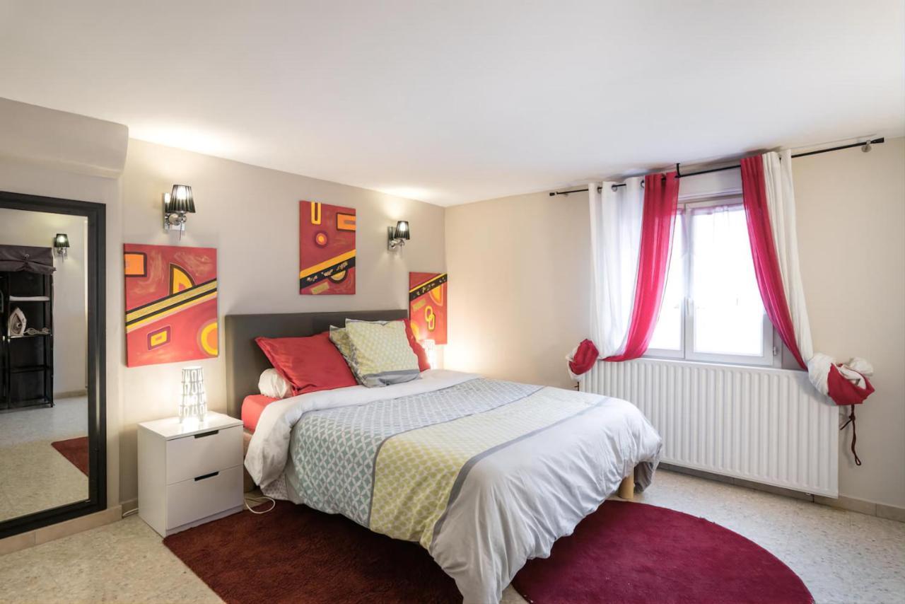 Appartement Indépendant en maison à 15 MIN de LYON Saint-Symphorien-dʼOzon Extérieur photo