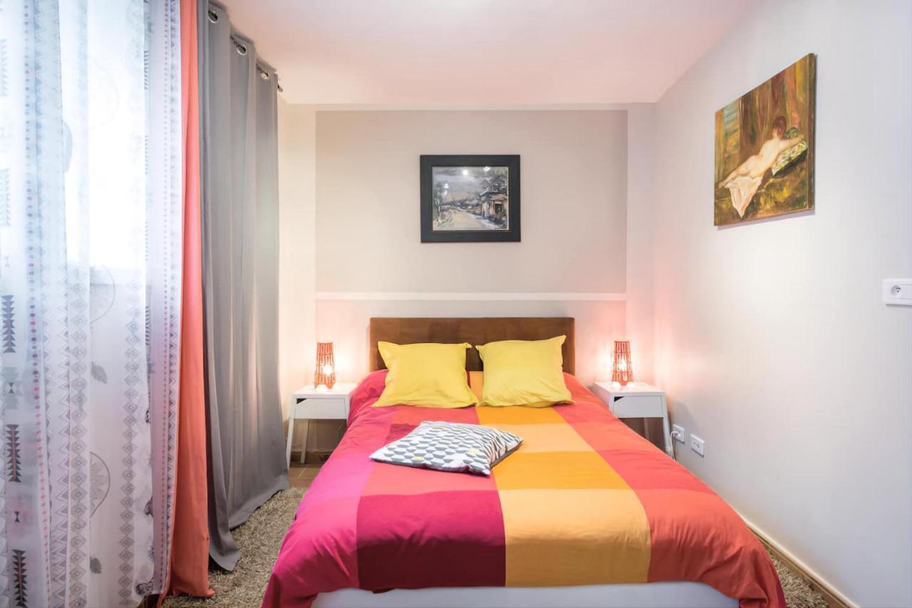 Appartement Indépendant en maison à 15 MIN de LYON Saint-Symphorien-dʼOzon Extérieur photo
