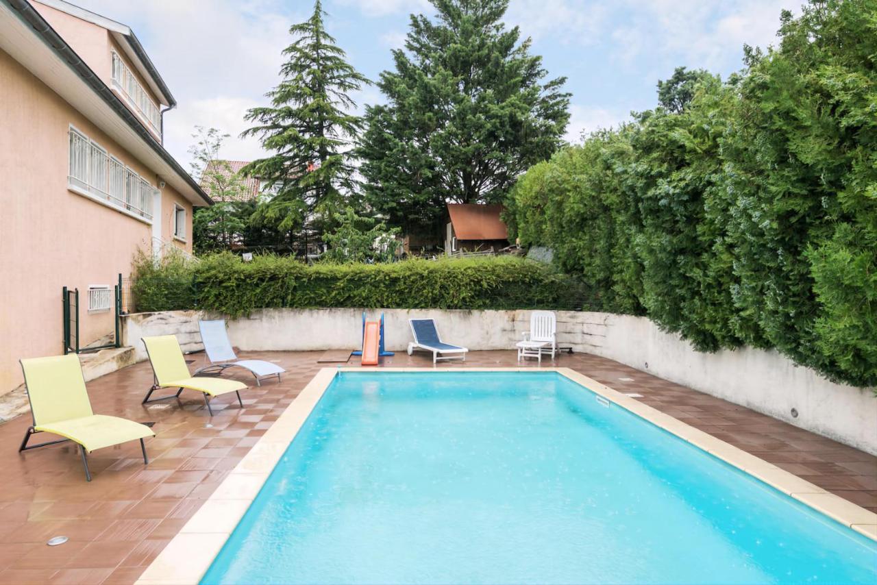 Appartement Indépendant en maison à 15 MIN de LYON Saint-Symphorien-dʼOzon Extérieur photo